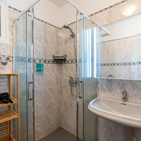 Morze By Madeira Dream *